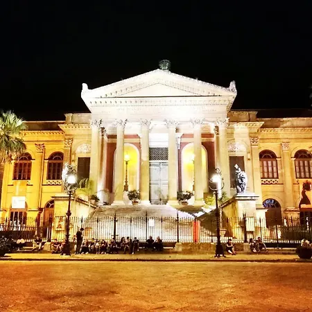 Tetide Affittacamere 4*